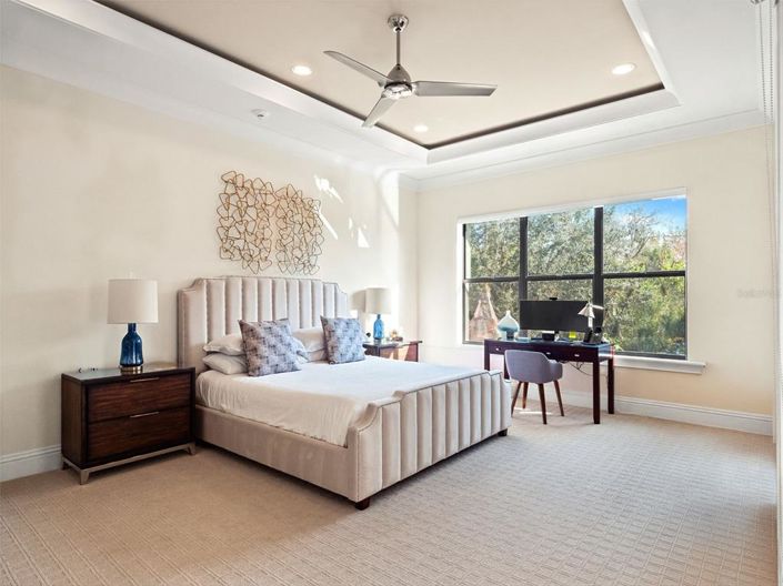 Image No.31-7 Bed Property for sale