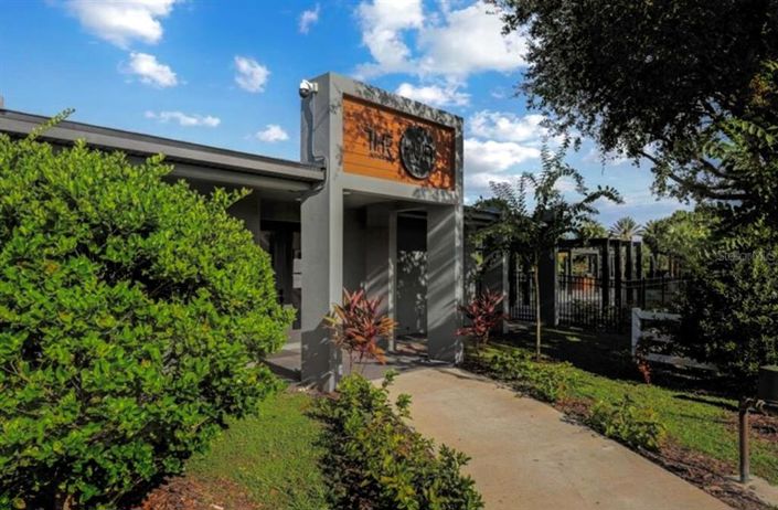 Image No.32-3 Bed Townhouse for sale