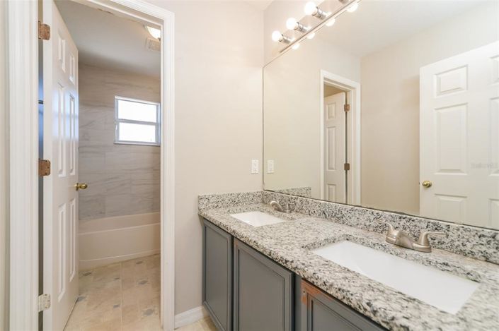 Image No.18-Propriété de 4 chambres à vendre à Kissimmee