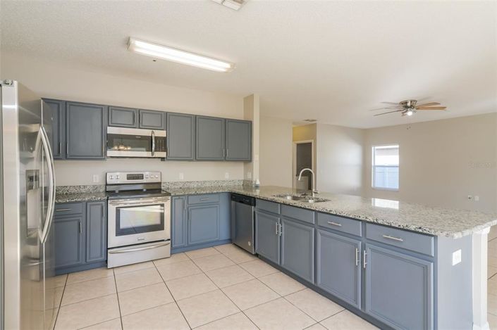 Image No.4-Propriété de 4 chambres à vendre à Kissimmee