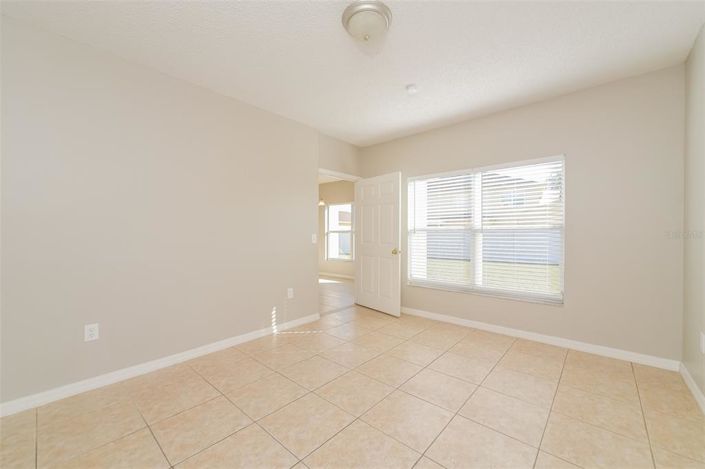 Image No.7-Propriété de 4 chambres à vendre à Kissimmee