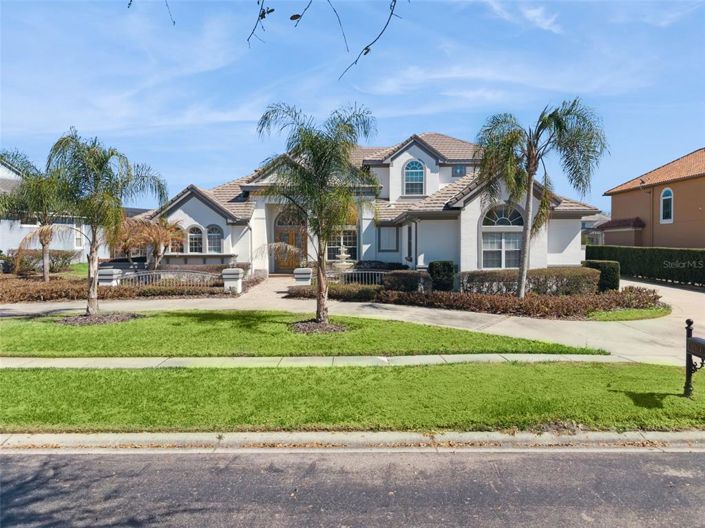 Image No.2-6 Bed Property for sale