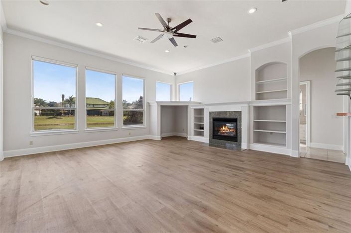 Image No.21-6 Bed Property for sale