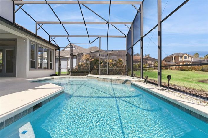 Image No.51-6 Bed Property for sale