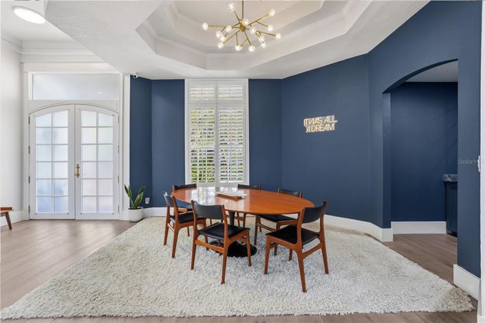 Image No.16-5 Bed Property for sale