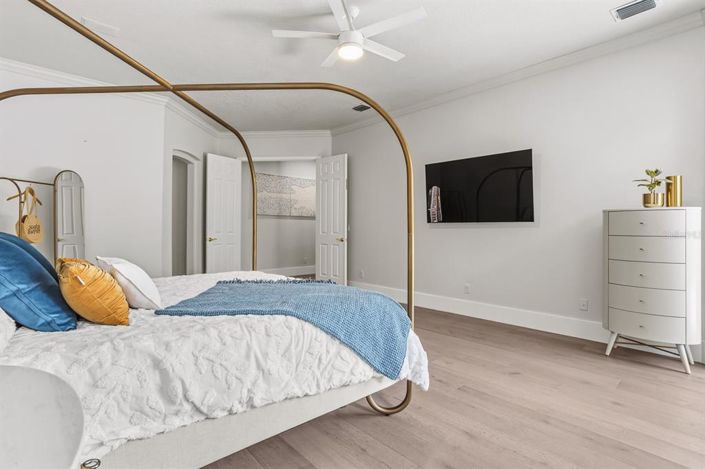 Image No.39-5 Bed Property for sale