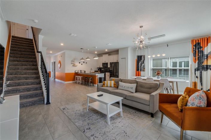 Image No.14-5 Bed Townhouse for sale