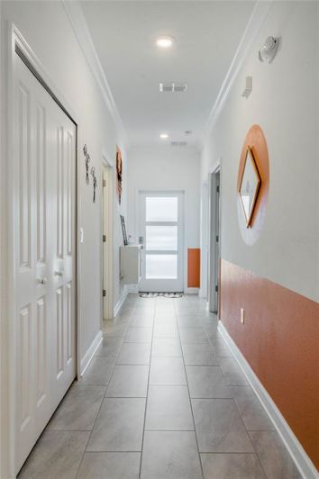 Image No.17-5 Bed Townhouse for sale