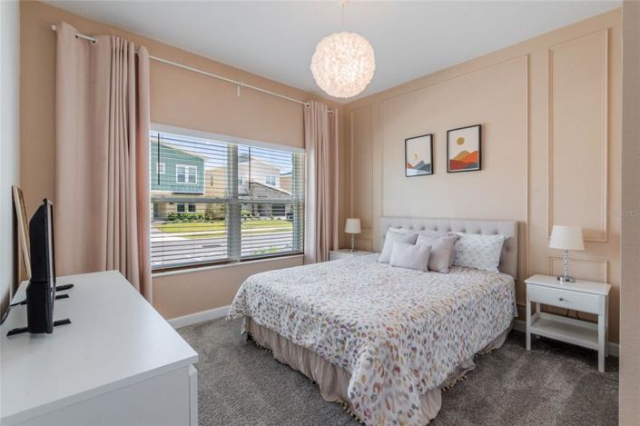 Image No.19-5 Bed Townhouse for sale