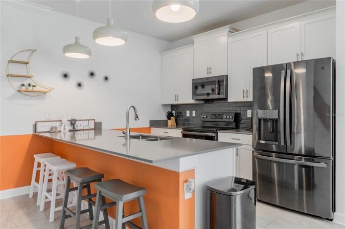 Image No.4-5 Bed Townhouse for sale