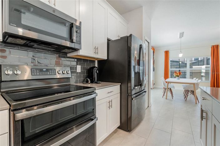 Image No.7-5 Bed Townhouse for sale