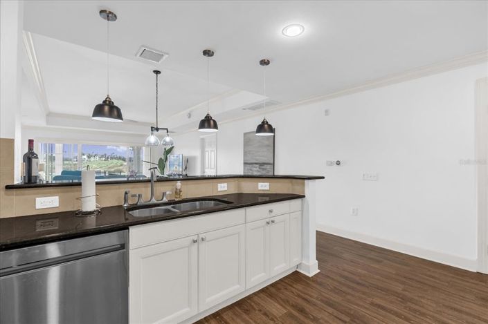 Image No.9-3 Bed Property for sale