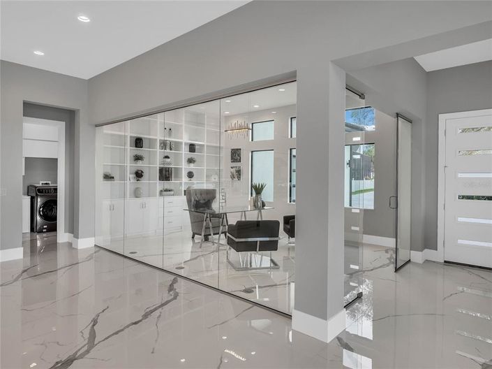 Image No.21-6 Bed Property for sale