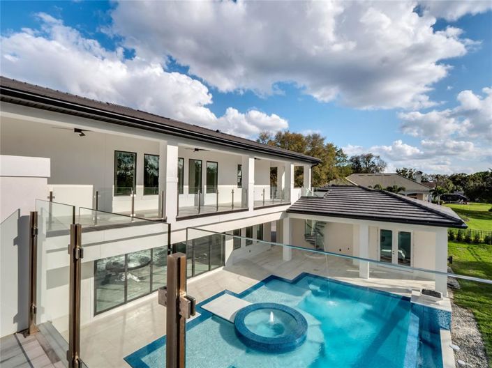 Image No.43-6 Bed Property for sale