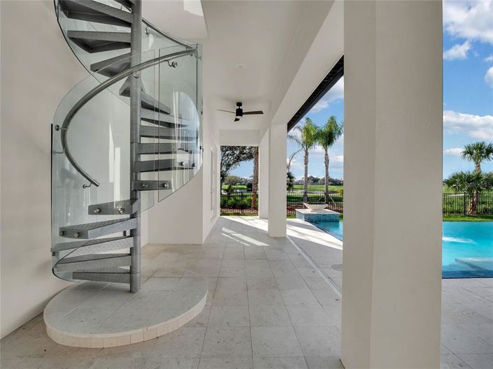 Image No.58-6 Bed Property for sale