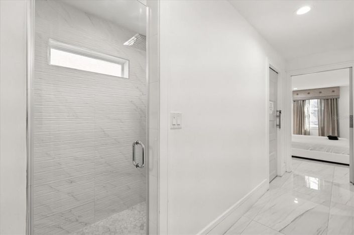 Image No.11-4 Bed Property for sale