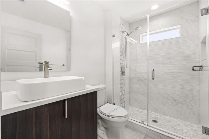 Image No.17-4 Bed Property for sale