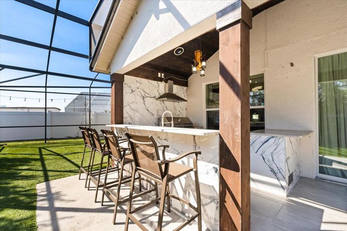 Image No.19-4 Bed Property for sale