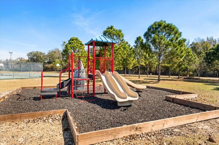 Image No.26-4 Bed Property for sale