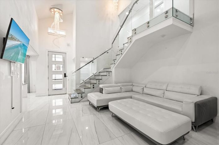 Image No.8-4 Bed Property for sale