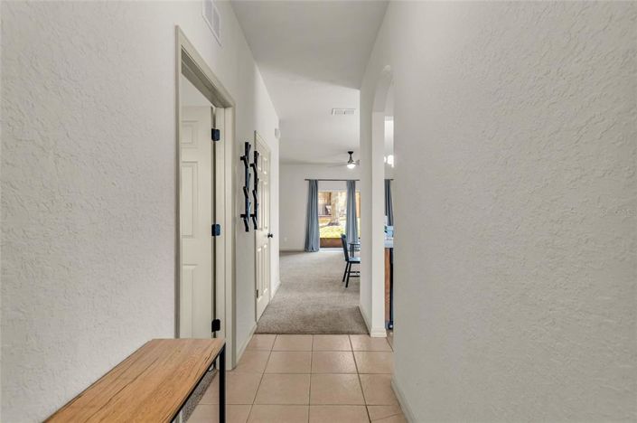 Image No.2-4 Bed Townhouse for sale