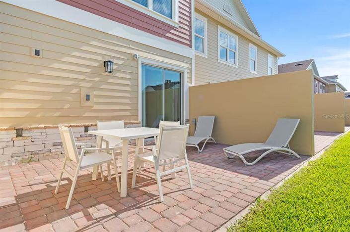 Image No.28-3 Bed Townhouse for sale