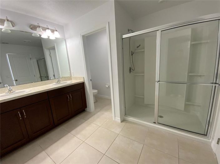 Image No.17-Propriété de 5 chambres à vendre à Clermont