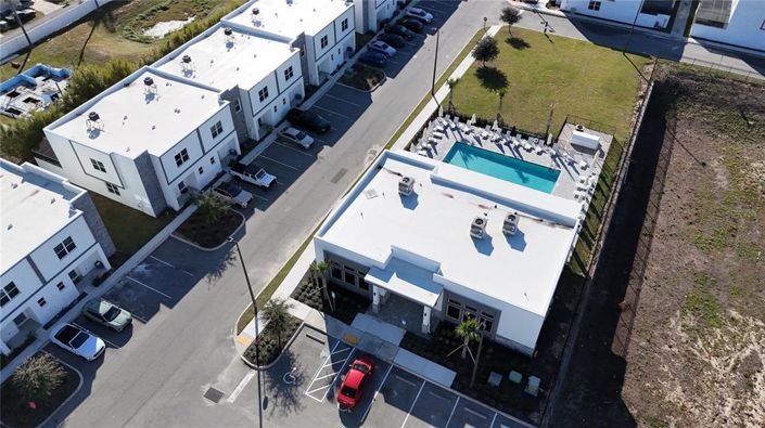 Image No.25-4 Bed Townhouse for sale