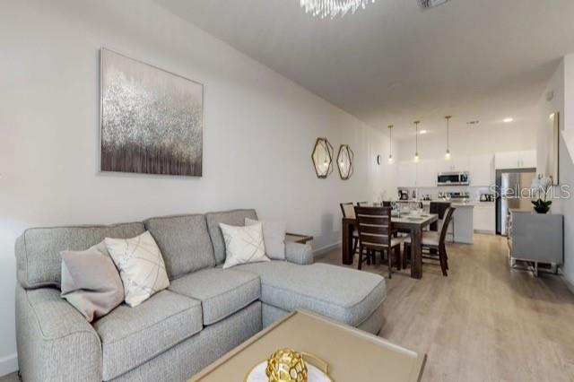 Image No.4-4 Bed Townhouse for sale