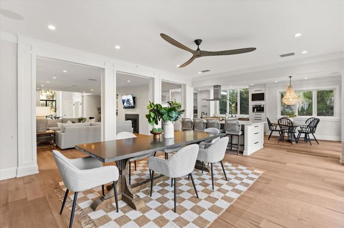 Image No.19-6 Bed Property for sale