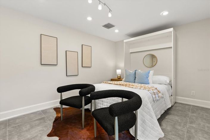 Image No.52-6 Bed Property for sale