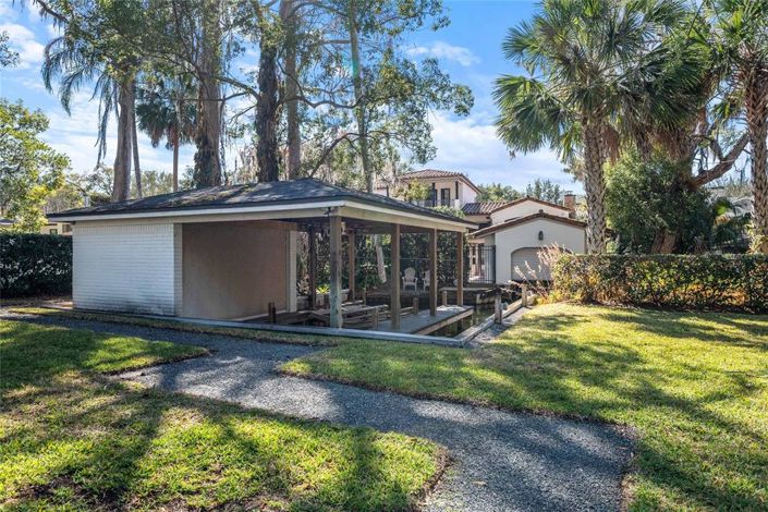 Image No.55-6 Bed Property for sale