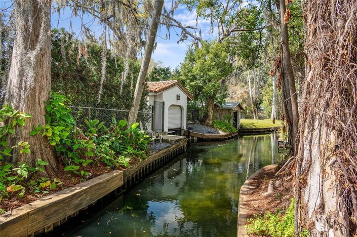 Image No.58-6 Bed Property for sale