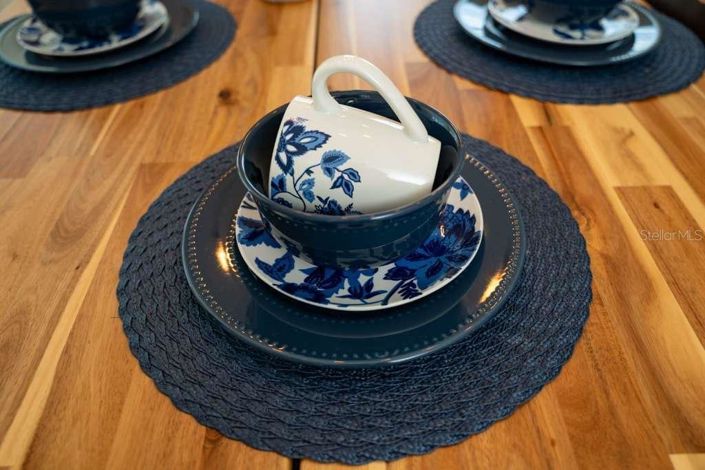 Image No.13-5 Bed Townhouse for sale