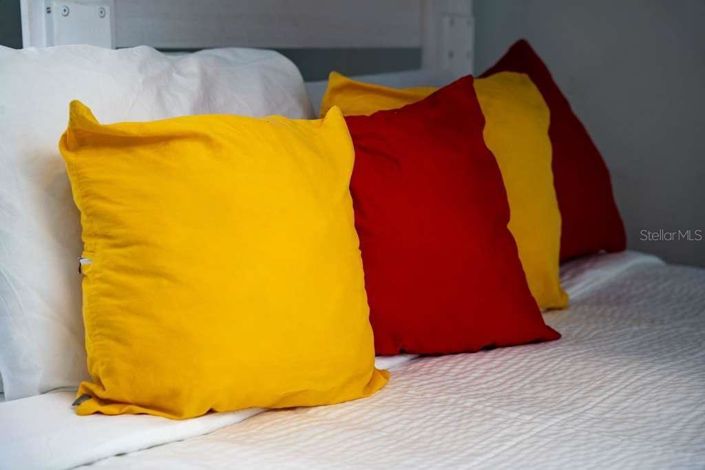 Image No.37-5 Bed Townhouse for sale