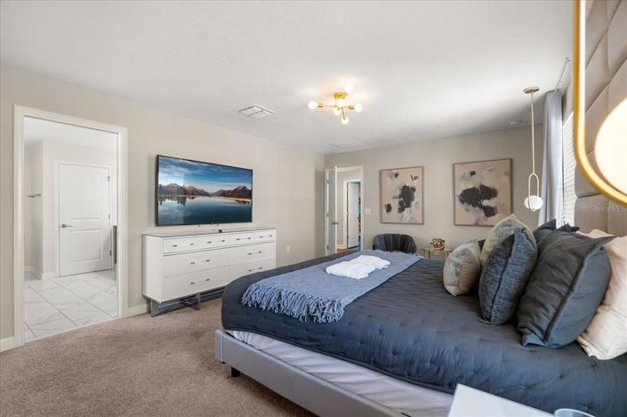 Image No.13-6 Bed Property for sale