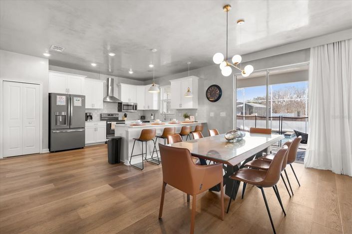 Image No.7-6 Bed Property for sale