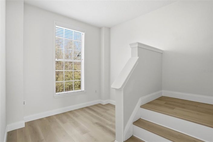 Image No.21-4 Bed Townhouse for sale