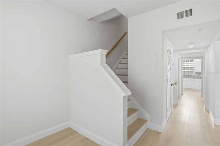 Image No.22-4 Bed Townhouse for sale