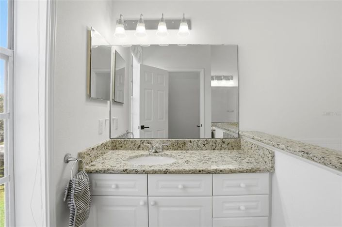 Image No.26-4 Bed Townhouse for sale