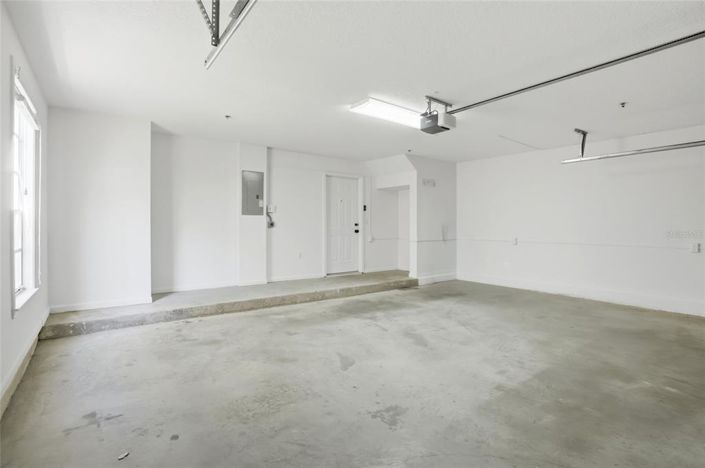 Image No.34-4 Bed Townhouse for sale