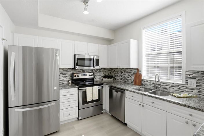 Image No.6-4 Bed Townhouse for sale