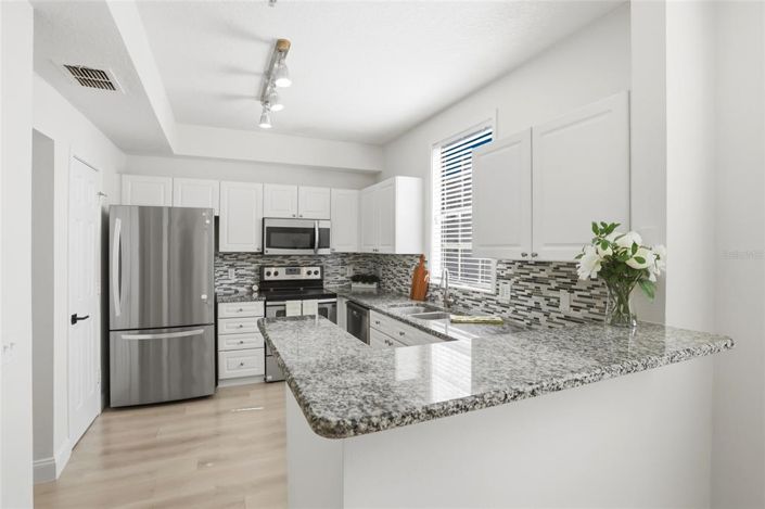 Image No.9-4 Bed Townhouse for sale