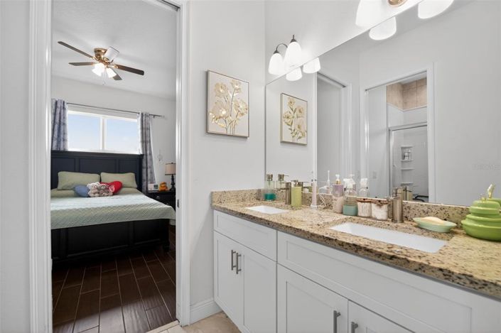 Image No.12-Propriété de 4 chambres à vendre à Kissimmee