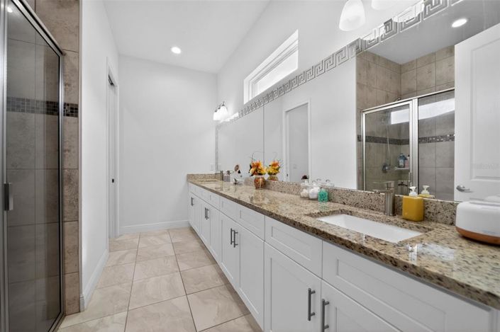 Image No.8-Propriété de 4 chambres à vendre à Kissimmee