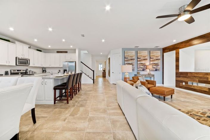 Image No.8-9 Bed Property for sale