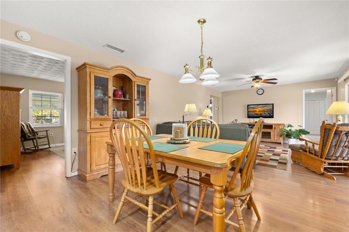 Image No.17-Propriété de 4 chambres à vendre à Kissimmee