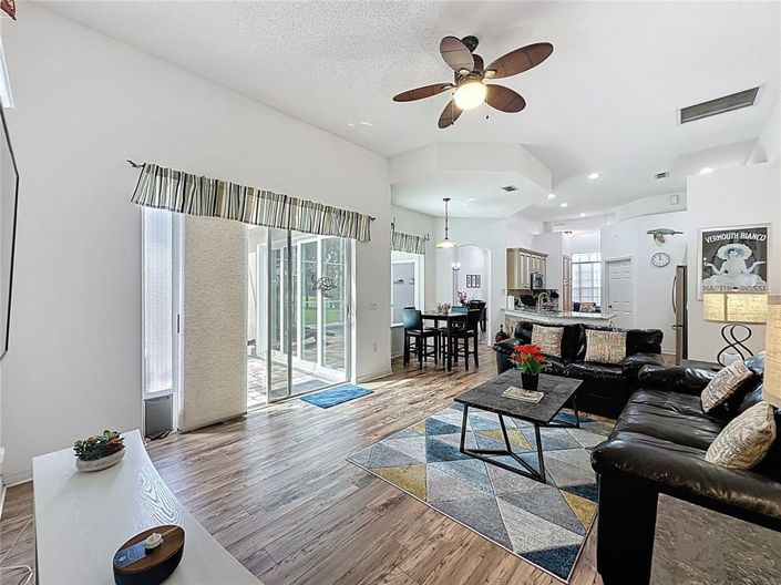 Image No.30-Propriété de 4 chambres à vendre à Haines City