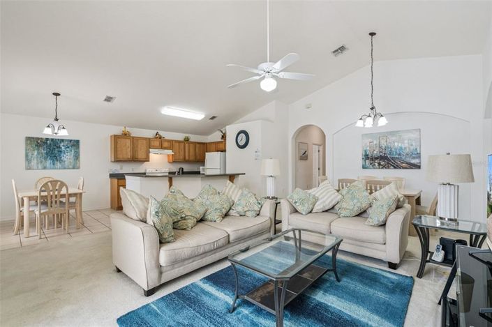 Image No.6-Propriété de 4 chambres à vendre à Kissimmee