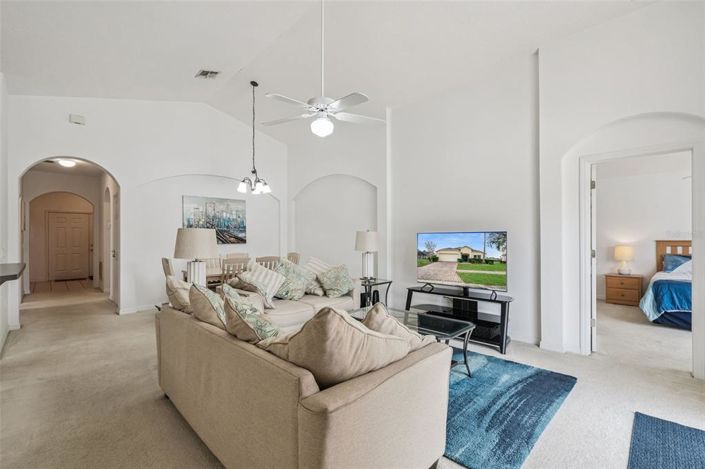 Image No.7-Propriété de 4 chambres à vendre à Kissimmee